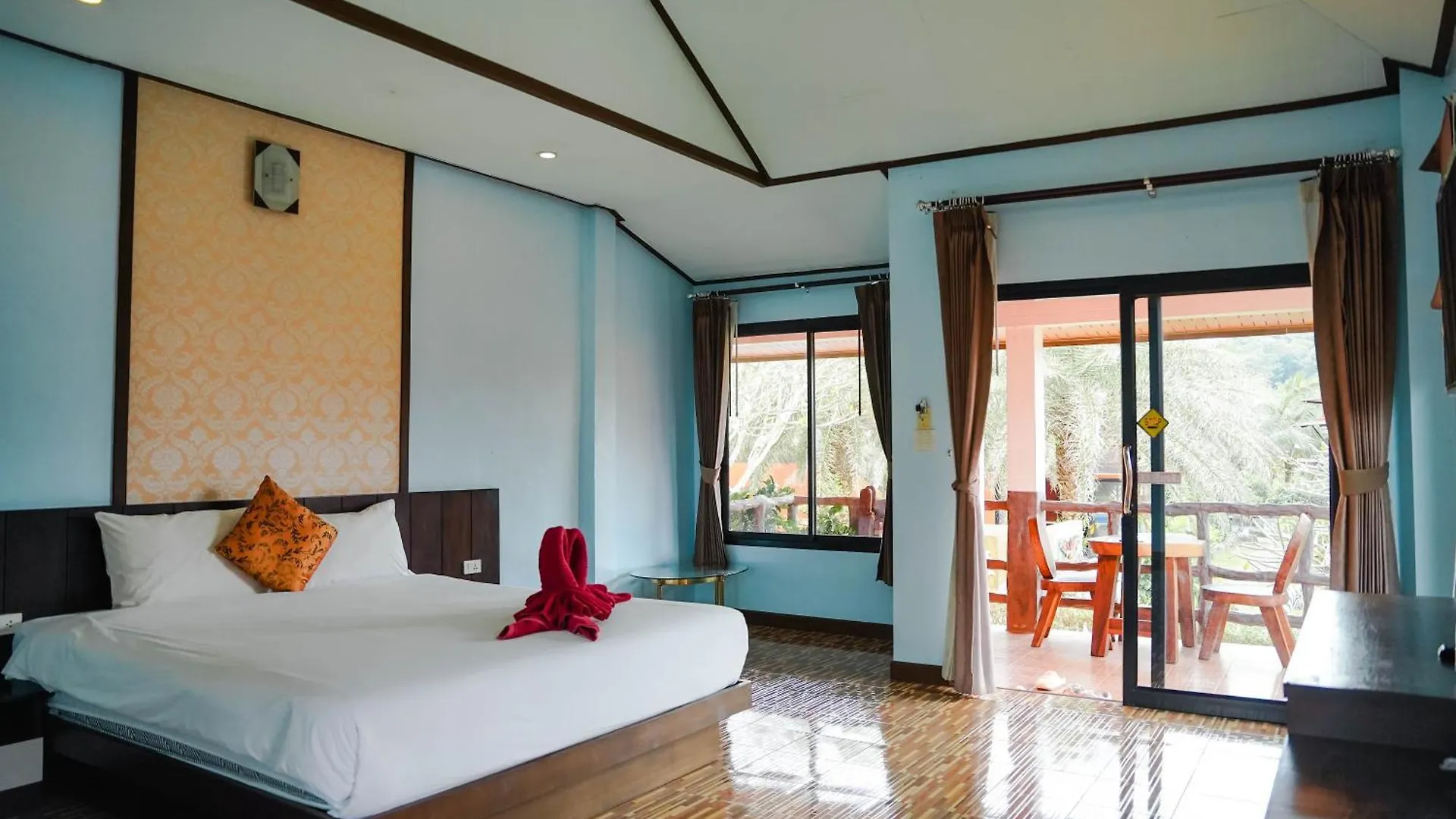 Chomview Lanta Water Park Resort Ко-Ланта Отель
