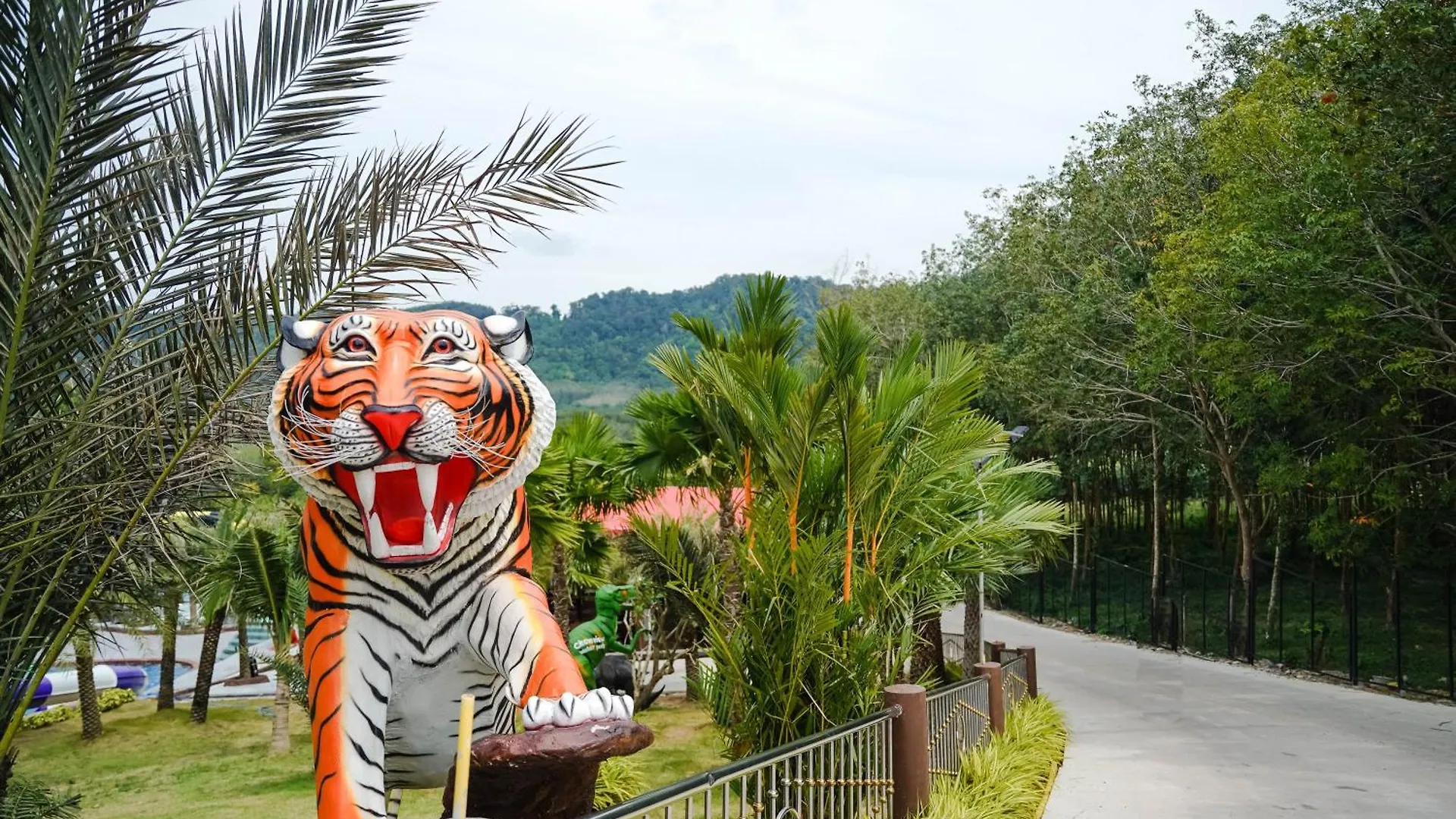 *** Hotel Chomview Lanta Water Park Resort Koh Lanta Thailand