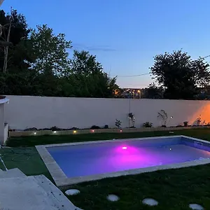 Maison d'hôtes Maisonnette Avec Jardin Piscine Non Accessible 
